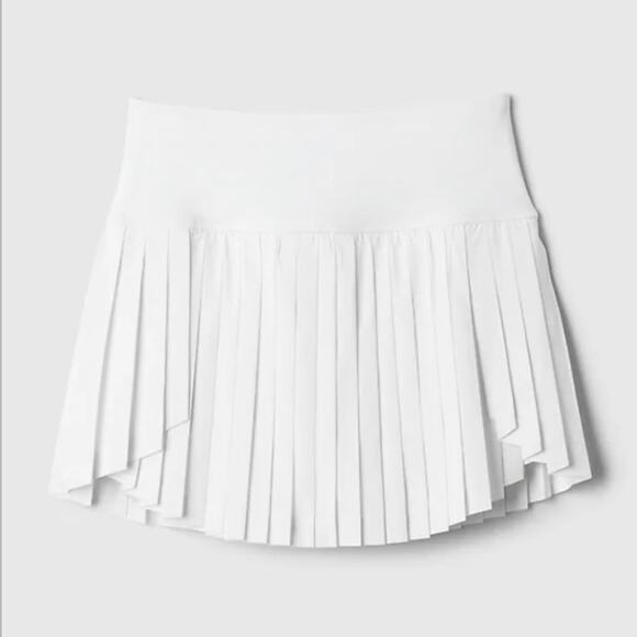 GapFit Pleated Exercise Tennis Golf White  Skort Women’s Size M NWT - Picture 2 of 10